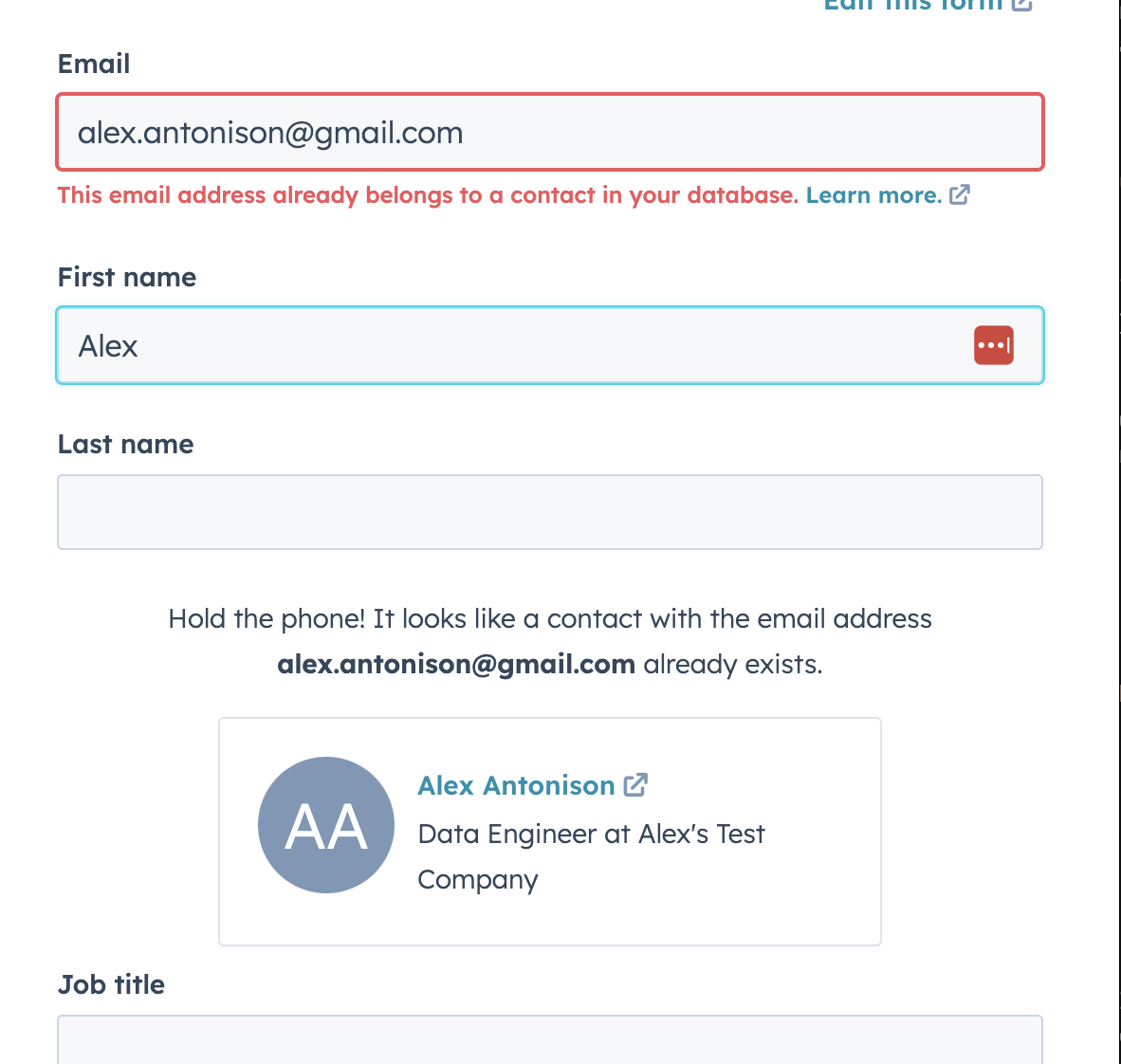 HubSpot Identifies Contacts with duplicate e-mails